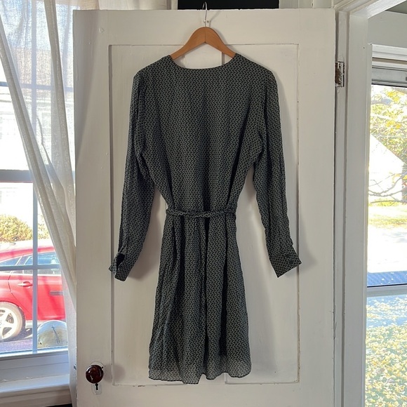 Second Female Anthropologie Green Pattern Story Dress Size Small - Picture 6 of 6